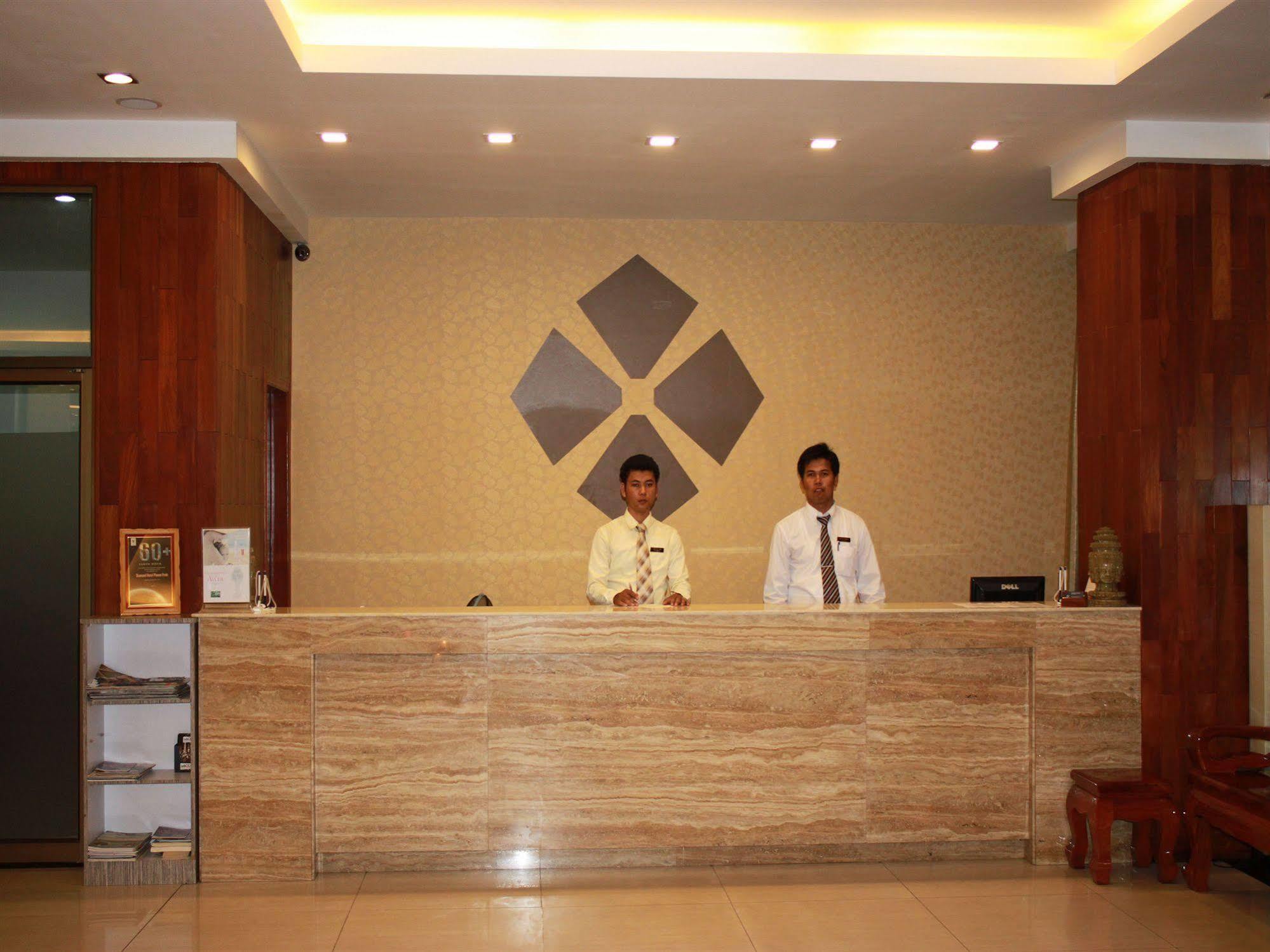 Diamond Hotel Phnom Penh Ngoại thất bức ảnh