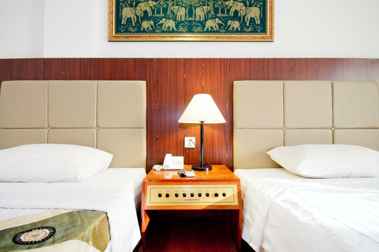 Diamond Hotel Phnom Penh Ngoại thất bức ảnh