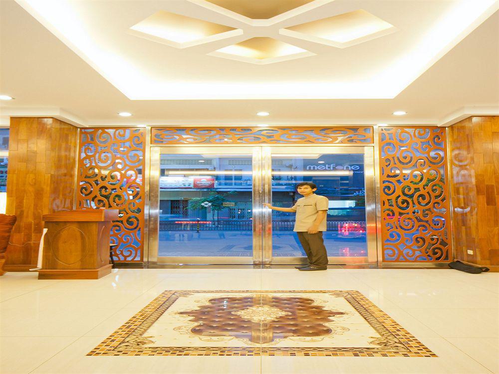 Diamond Hotel Phnom Penh Ngoại thất bức ảnh